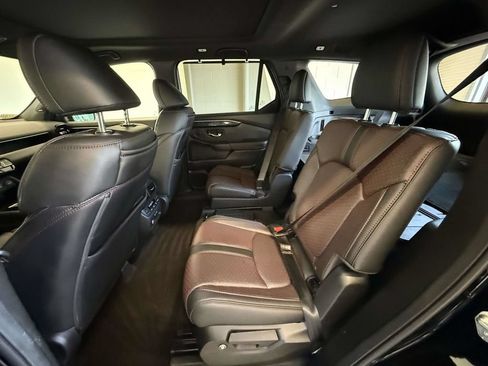 Used 2025 Honda Pilot Black Edition image 21