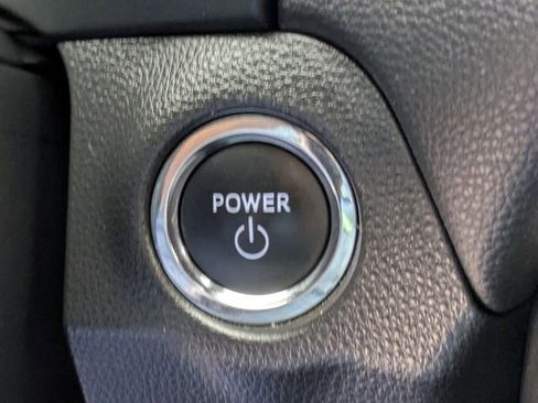 Used 2024 Toyota RAV4 SE image 19