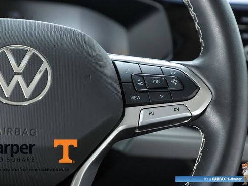 Used 2024 Volkswagen Taos SE FWD image 59