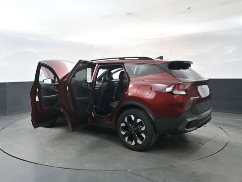 Certified 2024 Kia Sportage X-Line w/ X-Line Premium Package image 32