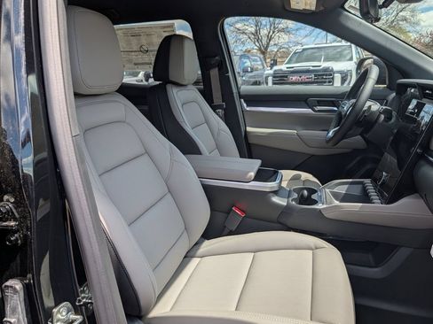 New 2026 GMC Terrain Elevation w/ Elevation Premium Package AWD/4WD image 29