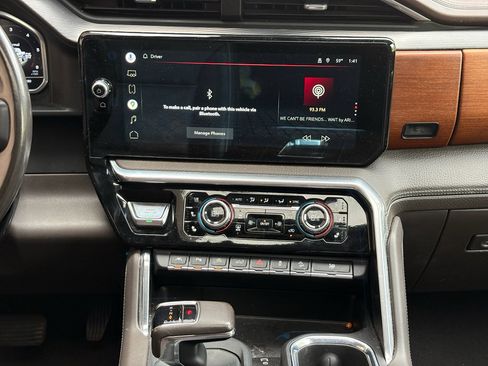 Used 2022 GMC Sierra 1500 Denali w/ Technology Package AWD/4WD image 33