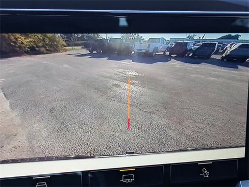 Certified 2022 Chevrolet Silverado 1500 LT Trail Boss w/ Convenience Package II image 24