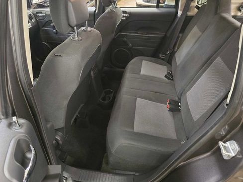 Used 2017 Jeep Compass Sport AWD/4WD image 8