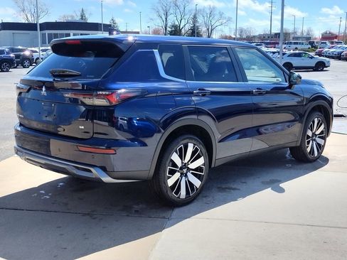 New 2026 Mitsubishi Outlander SE AWD/4WD image 15