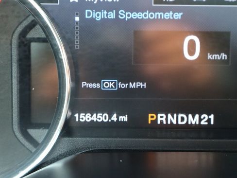 Used 2015 Ford F150 Lariat w/ Equipment Group 502A Luxury AWD/4WD image 27