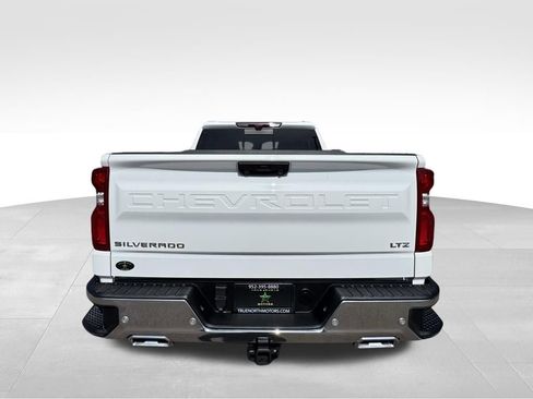 Used 2025 Chevrolet Silverado 1500 LTZ AWD/4WD image 8