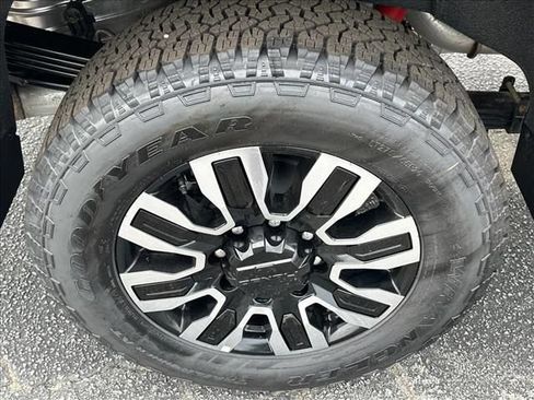 New 2026 GMC Sierra 2500 Denali Ultimate AWD/4WD image 16