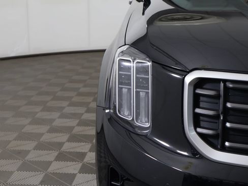Certified 2023 Kia Telluride SX Prestige AWD/4WD image 19