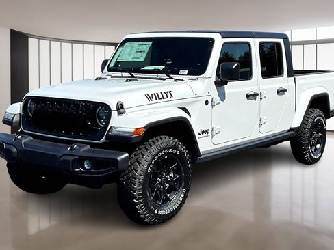 New 2025 Jeep Gladiator Willys image 2