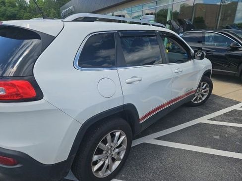 Used 2014 Jeep Cherokee Limited w/ Trailer Tow Group AWD/4WD image 3