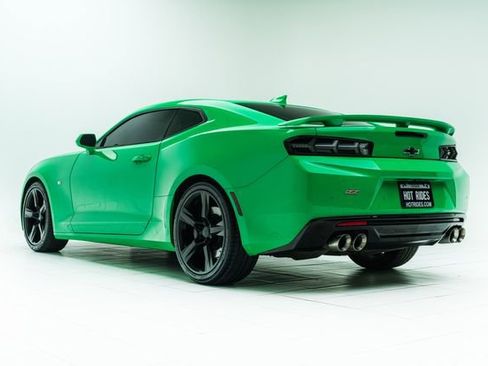 Used 2017 Chevrolet Camaro SS image 18