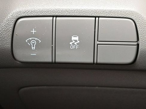 Used 2024 Hyundai Elantra SEL FWD image 23