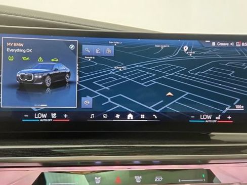 Used 2026 BMW 740i w/ Premium Package RWD image 78
