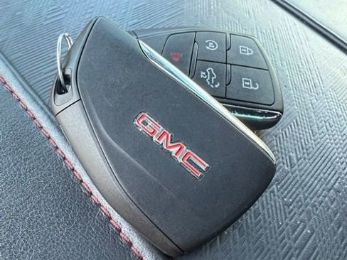 Used 2023 GMC Sierra 1500 AT4X image 42