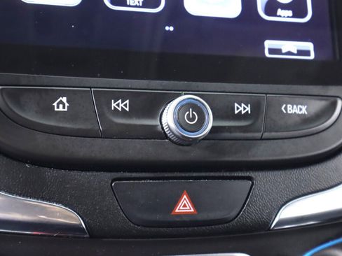 Used 2018 Chevrolet Equinox LT w/ Sun & Infotainment Package image 19