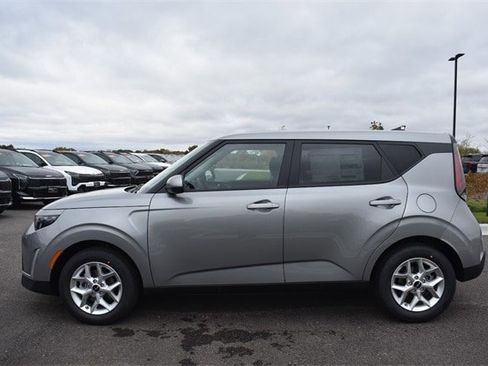 New 2025 Kia Soul LX image 6