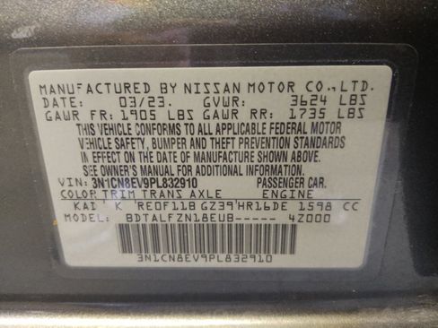 Used 2023 Nissan Versa SV FWD image 33