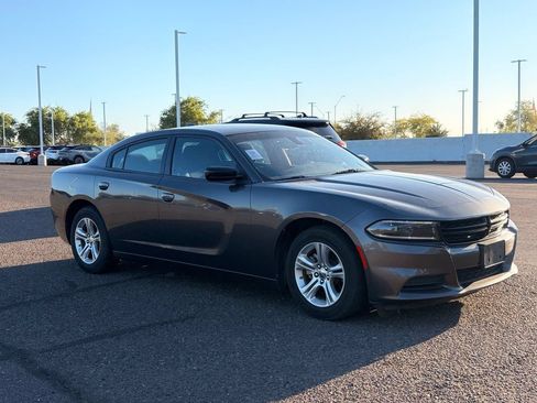 Used 2023 Dodge Charger SXT RWD image 4
