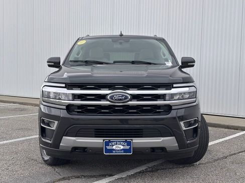 Used 2023 Ford Expedition Limited image 7