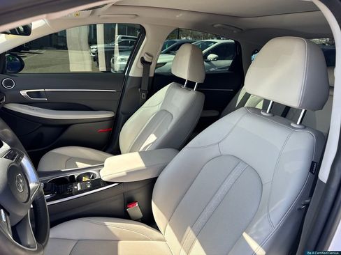 Certified 2023 Hyundai Sonata Limited FWD image 31