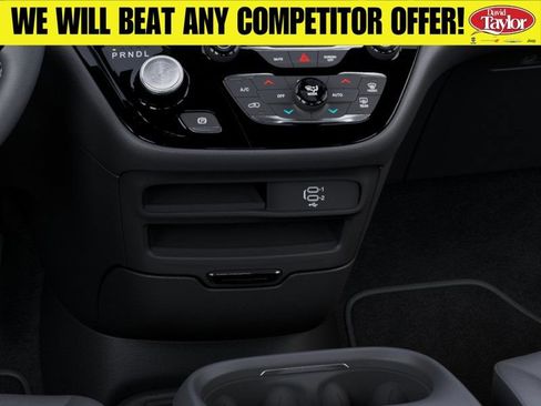New 2026 Chrysler Pacifica Select w/ S Appearance Package FWD image 25