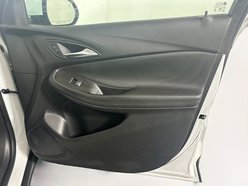 Used 2025 Buick Encore GX Preferred image 32