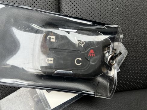 Certified 2023 GMC Acadia SLT w/ Elevation Edition image 37