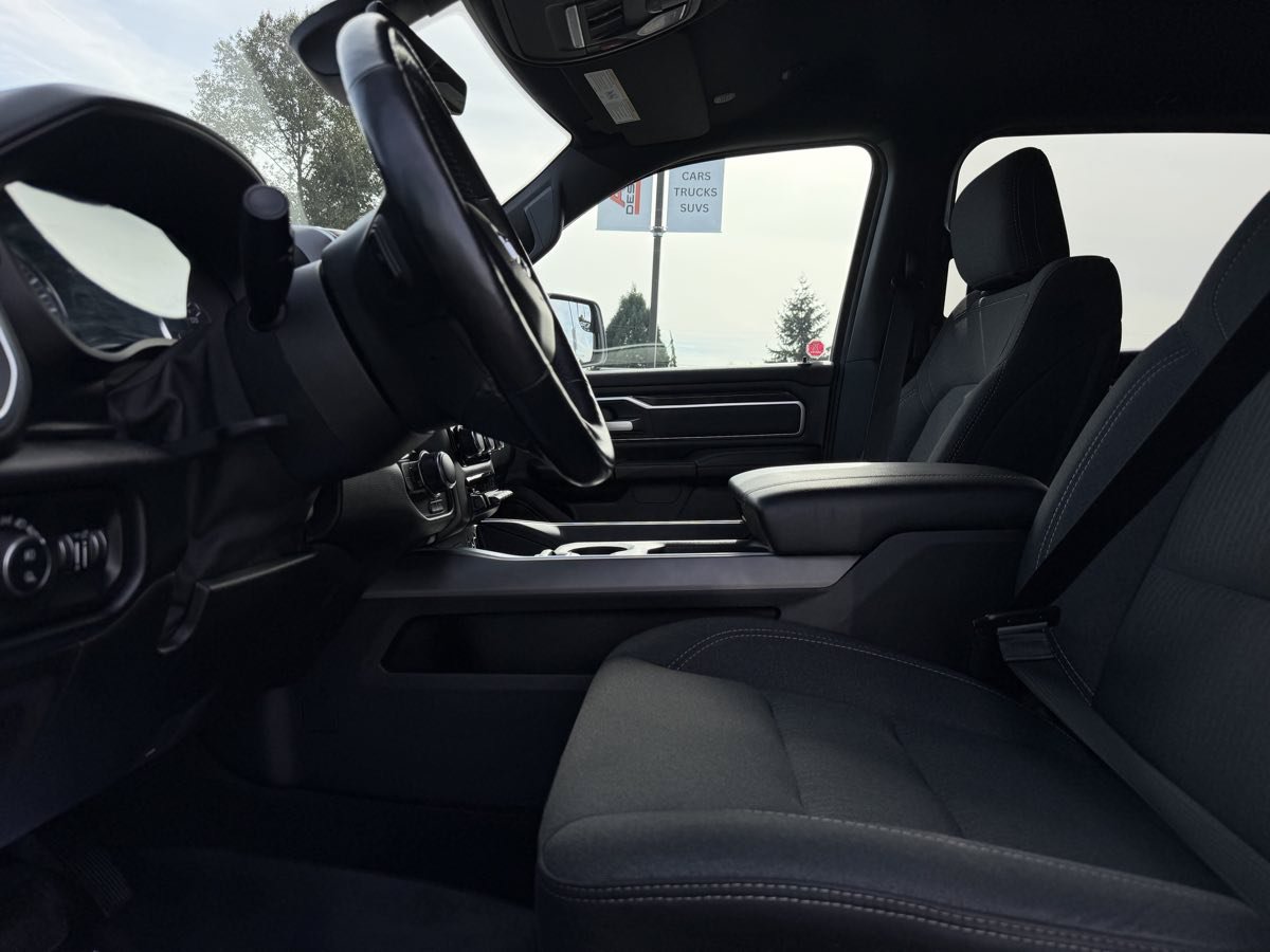 Used 2019 RAM 1500 Big Horn AWD/4WD image 9