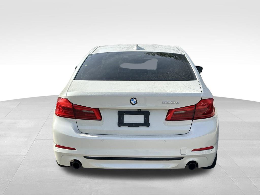Used 2018 BMW 530e RWD image 9