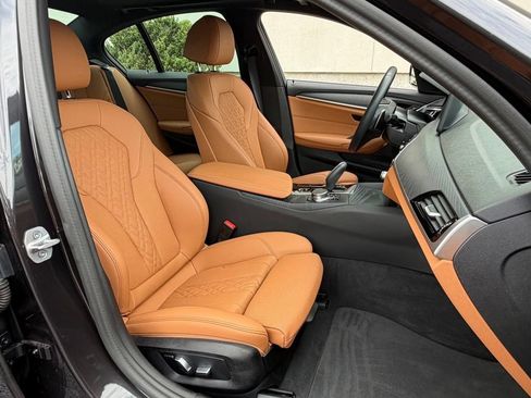Used 2023 BMW 530i w/ Convenience Package RWD image 32