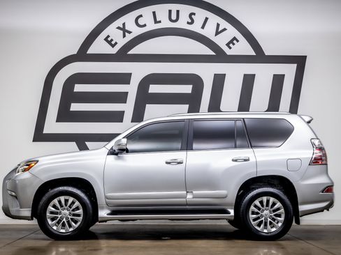 Used 2015 Lexus GX 460 w/ Premium Package AWD/4WD image 5