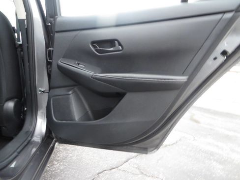 Used 2025 Nissan Sentra SV w/ Trunk Package FWD image 37