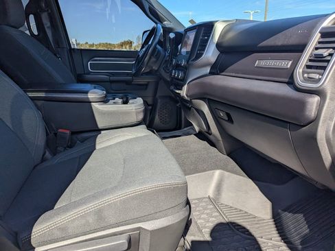 Used 2022 RAM 2500 Big Horn w/ Night Edition image 9