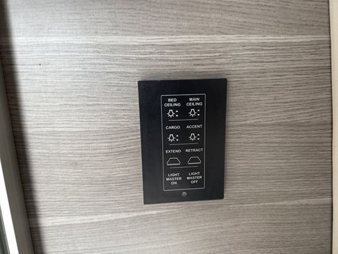 Used 2021 Mercedes-Benz Sprinter 2500 image 46