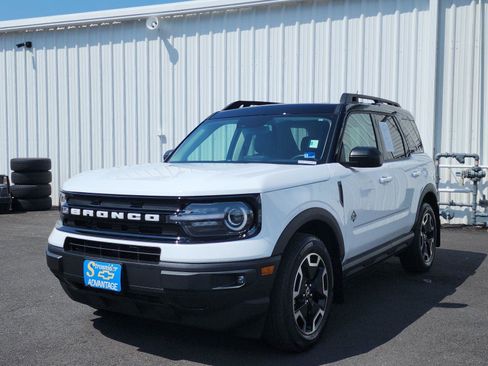 Used 2023 Ford Bronco Sport Outer Banks AWD/4WD image 1