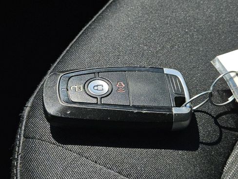 Used 2021 Ford Edge SEL FWD image 31