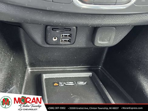 Certified 2023 Chevrolet Traverse RS w/ LPO, Floor Liner Package AWD/4WD image 24