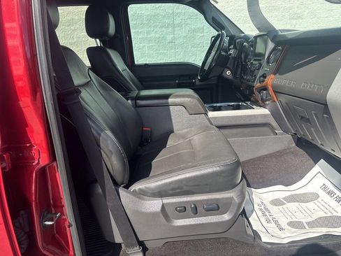 Used 2015 Ford F250 Lariat w/ Chrome Package image 15