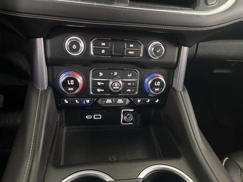Used 2021 GMC Yukon SLT AWD/4WD image 65