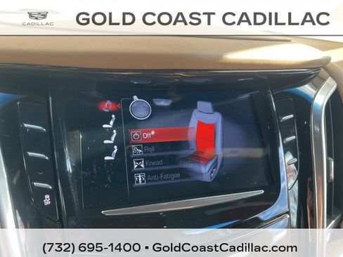 Used 2020 Cadillac Escalade Platinum image 30