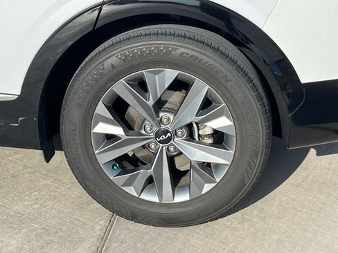 Used 2023 Kia Sportage SX FWD image 5