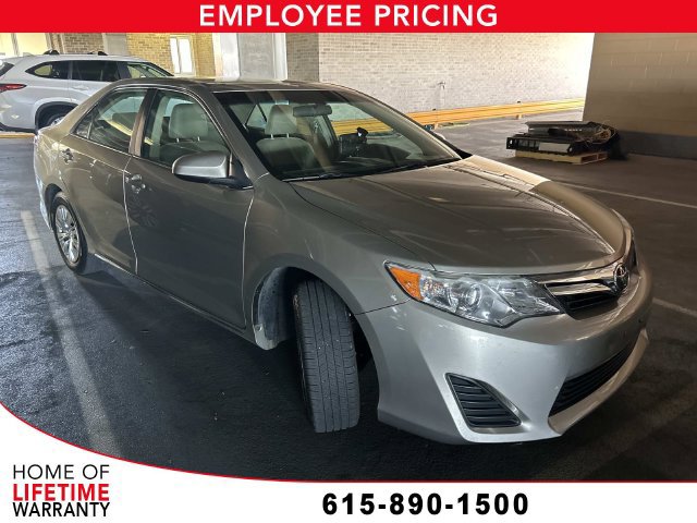 Used 2013 Toyota Camry LE FWD image 1