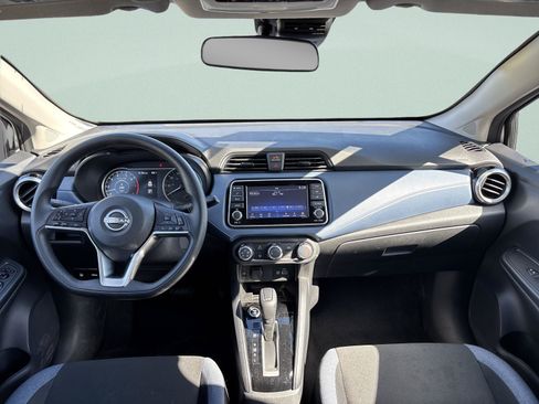 Used 2025 Nissan Versa SV FWD image 17