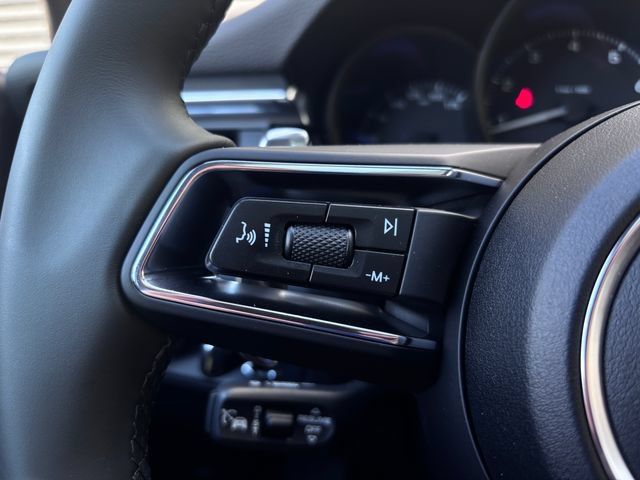 Certified 2026 Porsche Macan AWD/4WD image 15