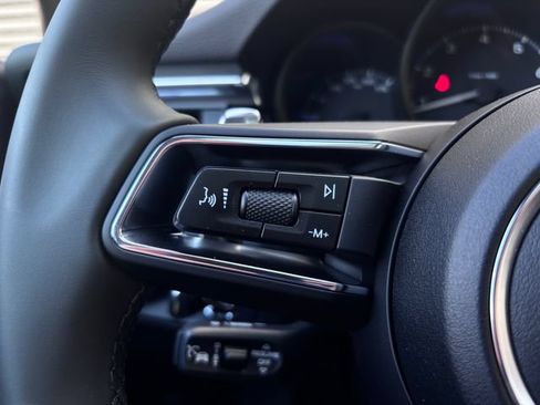 Certified 2026 Porsche Macan AWD/4WD image 15