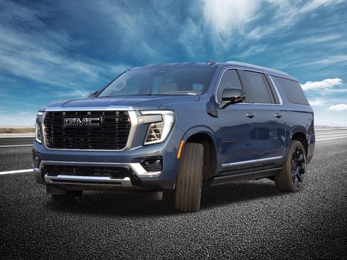 New 2026 GMC Yukon XL Denali w/ Denali Reserve Package AWD/4WD image 14
