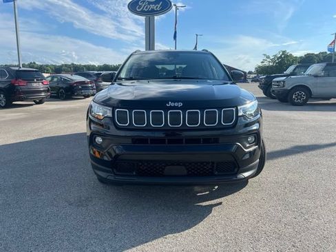 Used 2022 Jeep Compass Latitude AWD/4WD image 3