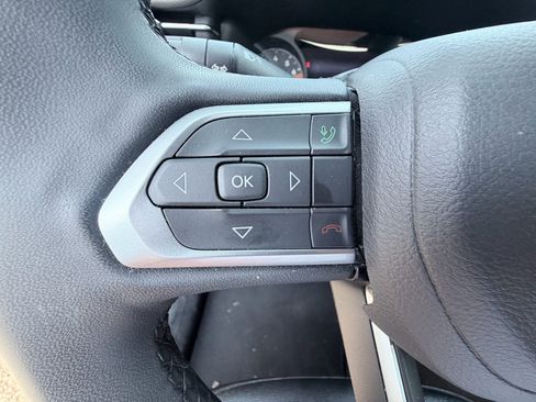 Used 2025 Jeep Compass Limited AWD/4WD image 13