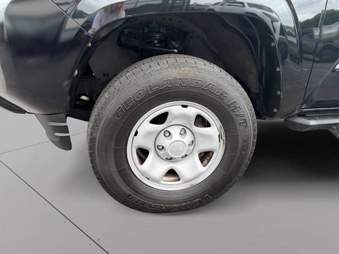 Used 2022 Toyota Tacoma SR AWD/4WD image 9